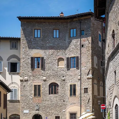 Peruzzi Urban Residences Bed & Breakfast 4*
