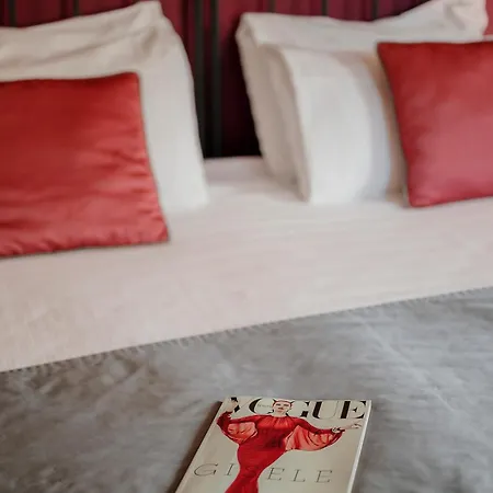 Peruzzi Urban Residences Bed & Breakfast 3*