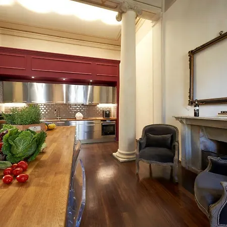 Peruzzi Urban Residences Bed and Breakfast 4*
